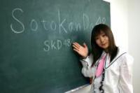 sotokanda48