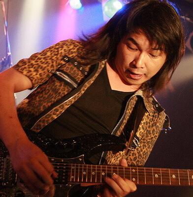 Dokken の 「Tooth and nail」 ギターソロTAB譜つくったよ Dokken の 「Tooth and nail」 ギターソロTAB譜つくったよ