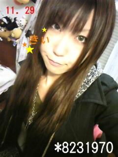 きぃ