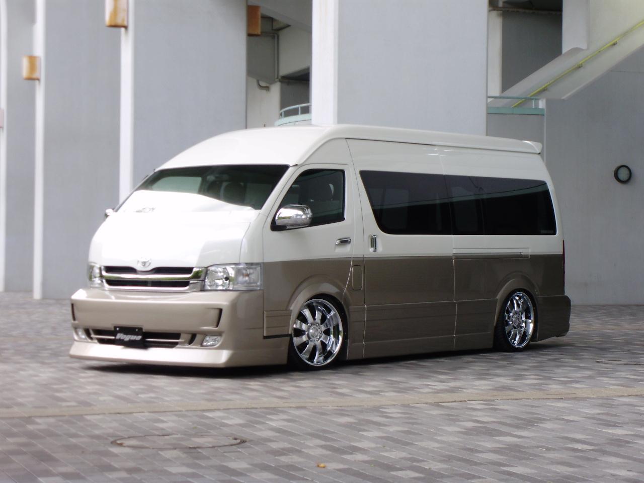 セカンドハウス製 ハイエース スパロン・ヴォーグ・ヌードルーフ完成