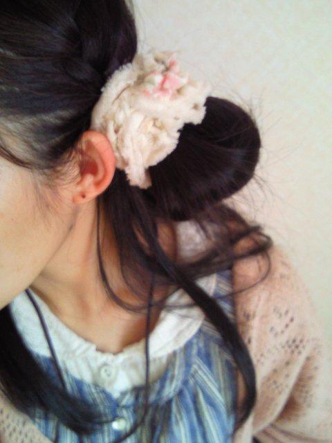 グラスリッツェンの一輪挿しと小瓶 優しい刺繍の物語 Itonomori 旧 Kohana Made