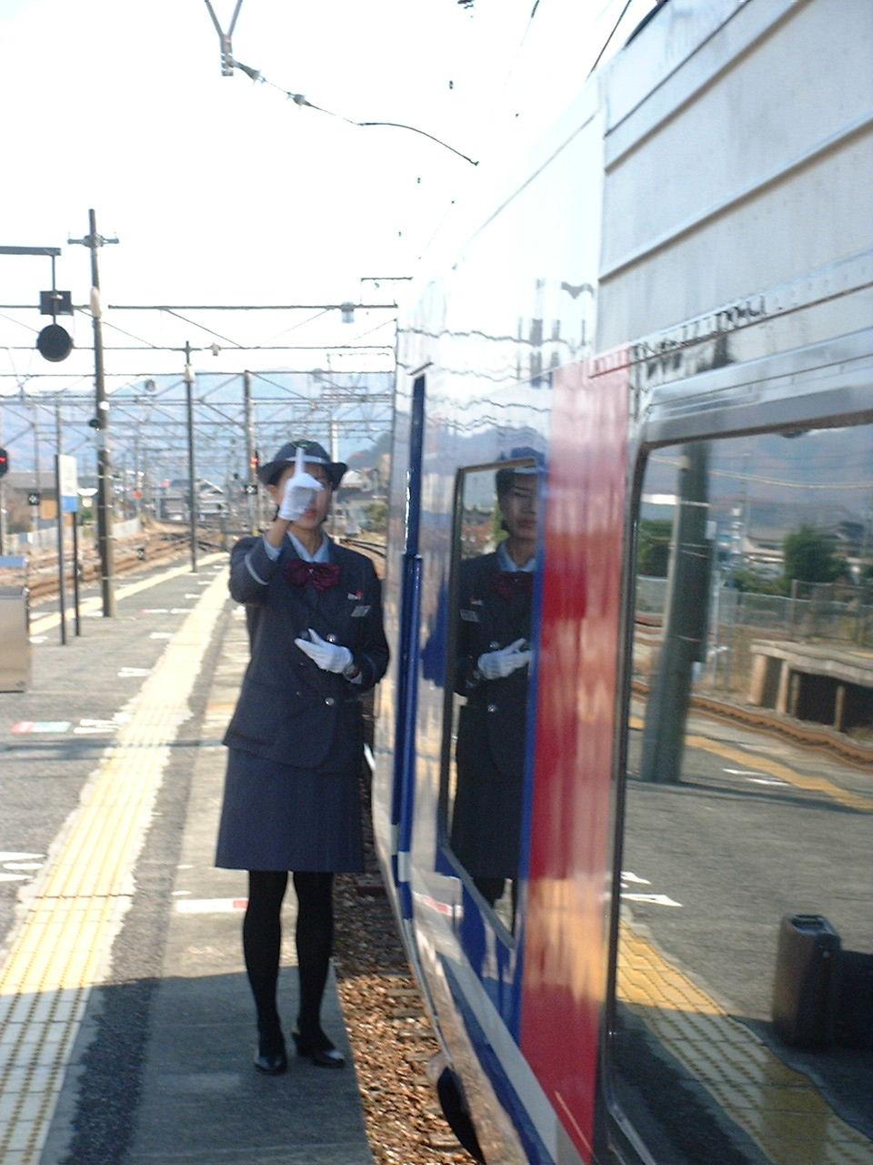 OLお姉さん 女性車掌 