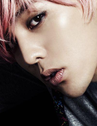 Bigbang G Dragon オールバックの黒髪ヘアに変身 ｂｉｇｂａｎｇとジヨンが愛しいkiyonのブログ