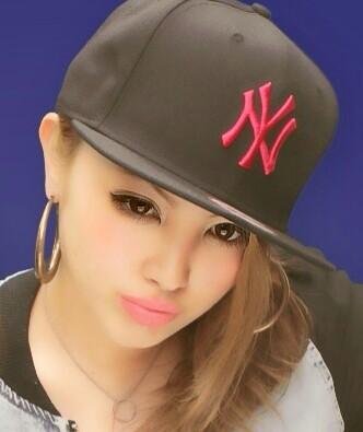 NICOLE :)