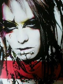†顔面凶器盲目ようじゅん†@耀呪