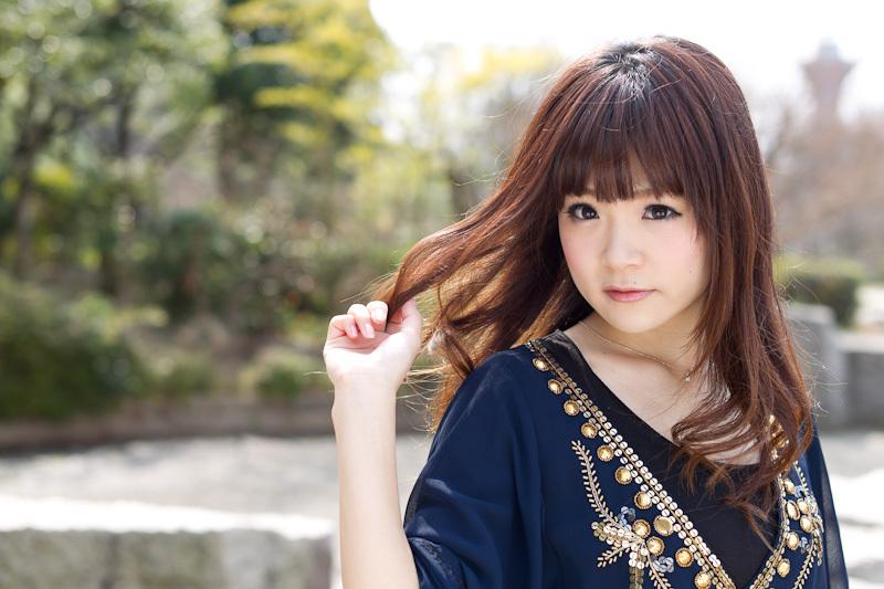 春野まな