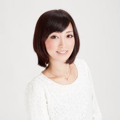 自分でつけるまつげエクステ三次由梨香さんのプロフィールページ