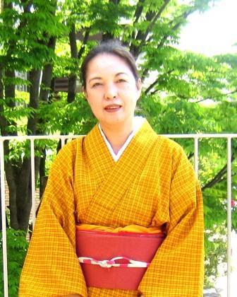 染色作家・小谷麒麟先生の「卯の花に月」の附下が出来上がってきました