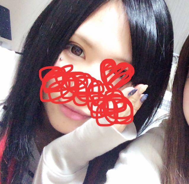 ゆい@(・●・)@