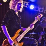 bassist-hibiki