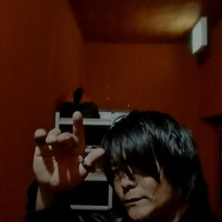 じぐろ京介さんのプロフィールページ じぐろ京介さんのプロフィールページ