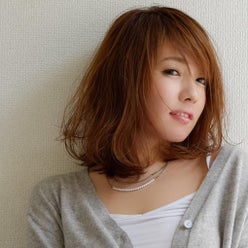 曽根由希江さんのプロフィールページ