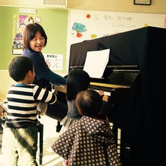 四日市市幼児教室・リトミック・ピアノ講師　いけうち　くみこのプロフィール