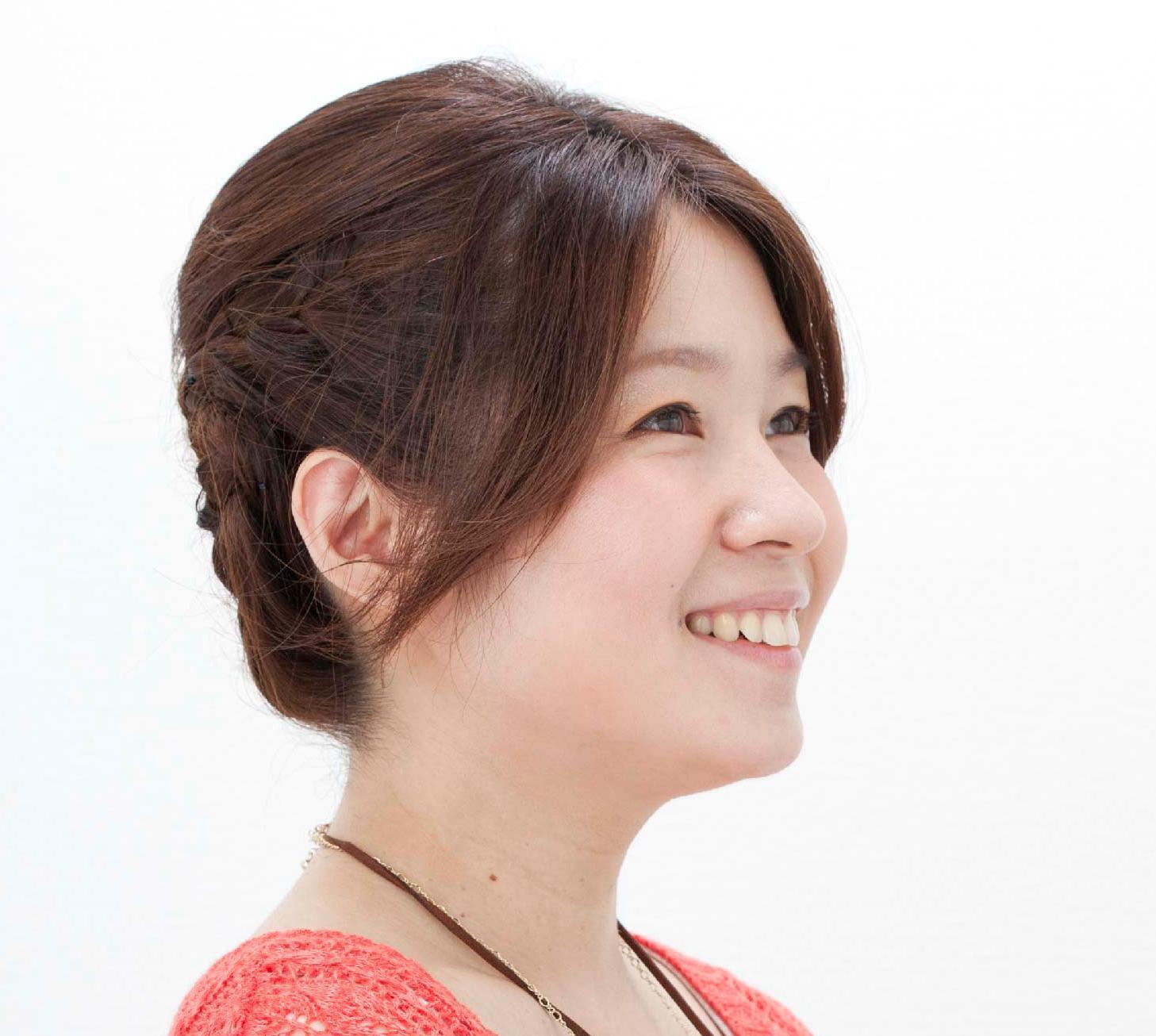 高橋摩衣子