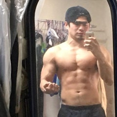 休み過ぎ キンカのまんたのほぼ毎日1畳筋トレ 懸垂で背中 ディップスで胸 逆立ち腕立てで肩ですね わかります 休み過ぎ キンカのまんたのほぼ毎日1畳筋トレ 懸垂で背中 ディップスで胸 逆立ち腕立てで肩ですね わかります