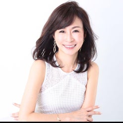 イメージコンサルタント田中貴子の「変身！きれい塾」さんのプロフィールページ