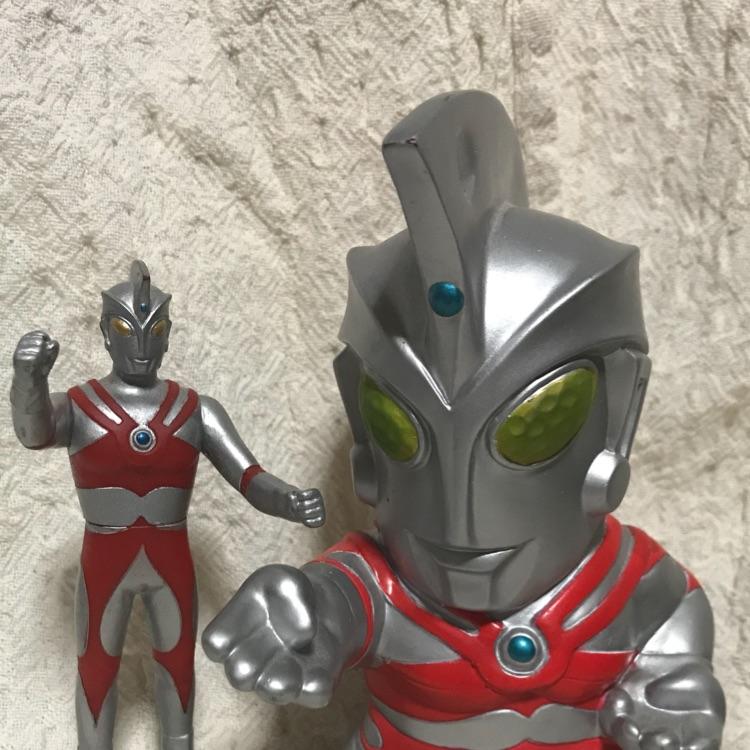 イナズマンとしての登場！ 伴大介さんとサイン会 | 遠く輝く夜空