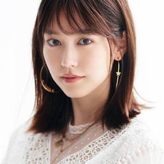 桐谷美玲13年カレンダーフォトbook Toi Et Moi トワ エ モア 12日発売 桐谷美玲ちゃん応援ブログ みれしゃん By Mulan