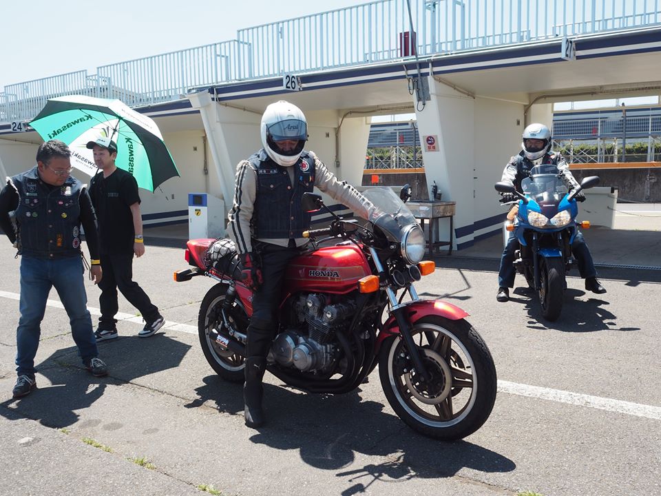 東本昌平ＲＩＤE５８ 東本昌平ＲＩＤE おとなのバイク絵本「黒鉄