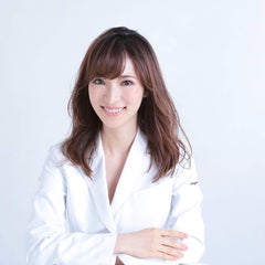 【THE ROPPONGI CLINIC】ザロク Dr. 長尾沙也加のプロフィール