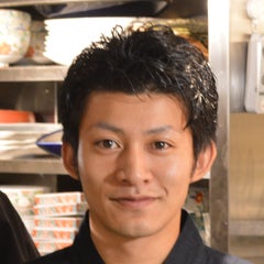 現役の飲食店経営者が教える繁盛店の作り方　岡田健一のプロフィール
