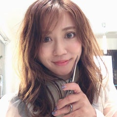 「自分らしさがみるみる溢れてくるメイクとヘアで幸せ顔へ♡」のプロフィール