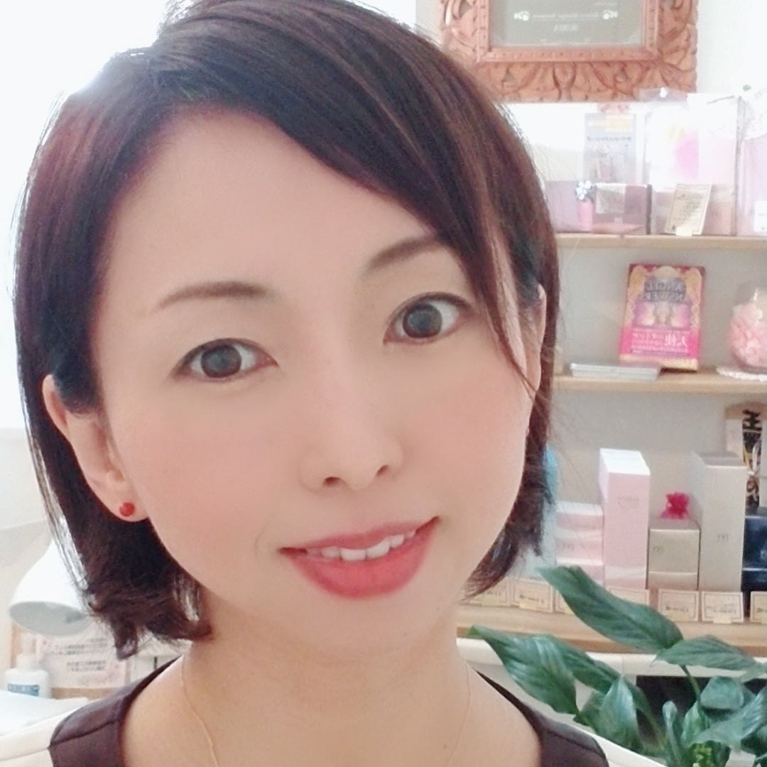 シワやたるみなどに効果抜群！IVYビューティーパートナー | Hana花