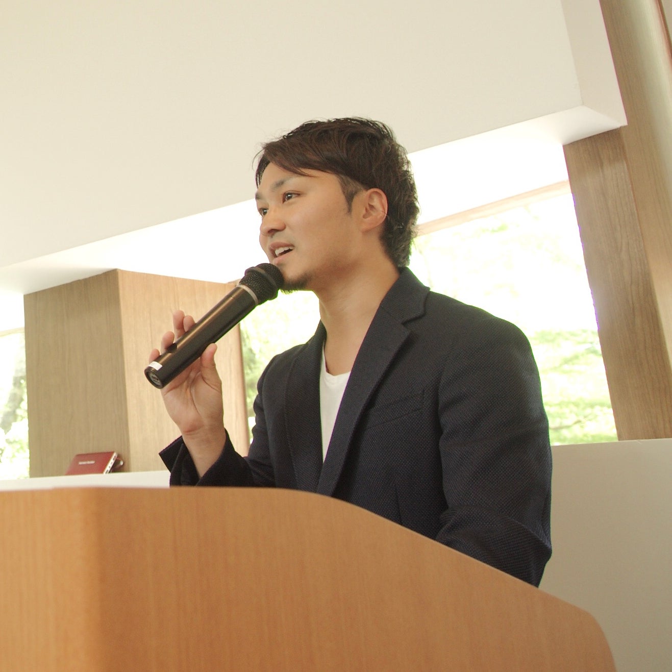 「君の名は」の新海誠監督の原作を担当した敏腕編集者【ダイアモンド電子出版プログラム】 ビジネスに使えるスピリチュアルの専門家 吉武大輔