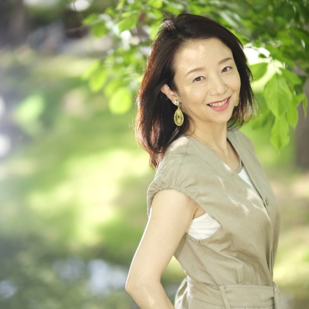 花物語 Flower stories : 安藤牧子 植物画集 安藤牧子植物画集 花物語 | 株式会社 共同文化社