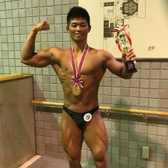 自信が持てる身体をつくるトレーナーのプロフィール