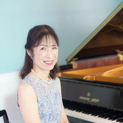 横須賀市・久里浜・馬堀 田中祐子ピアノ・リトミック教室のプロフィール