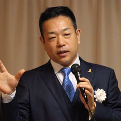 大阪市中央区本町の　整骨院ヒーリング・ハンド　院長　中村のプロフィール