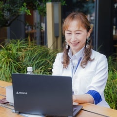 香坂　杏奈（こうさか　あんな）のプロフィール