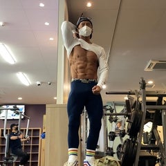OLYMPIA・YOSHIのプロフィール