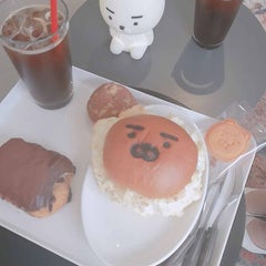 ミーナのプロフィール