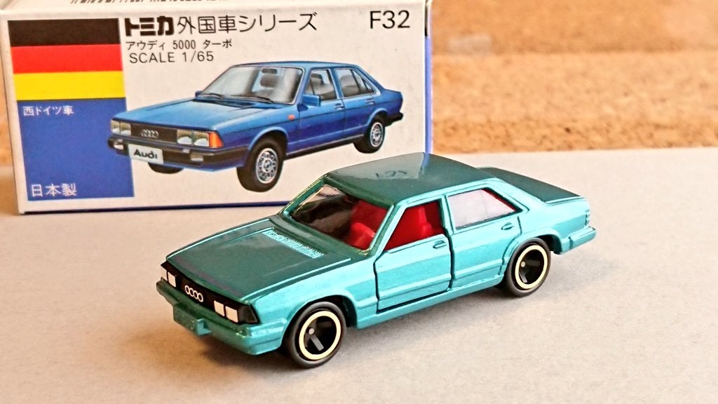 トミカアウディ 5000ターボ メタリックマルーン | ささひろと美果
