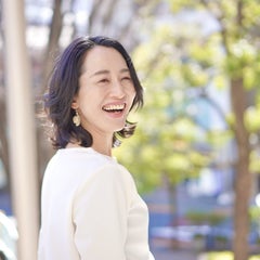 お顔と心を引き上げ40代でも昇り坂♡10年先も笑顔の発信源へ　顔ヨガインストラクターおゆき　荻原由紀　オンライン･東京のプロフィール