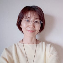 自由と安心が広がる【右肩上がりの家族の幸せづくり】メンタルコーチ＆写真家　ささもと ちえこのプロフィール