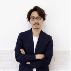 ショートカットの遠藤さんのプロフィール