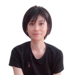 杏依（あい）│子宮に魔法をかけるナチュラルセラピスト/子宮筋腫・貧血・過多月経のプロフィール