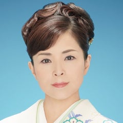 石原詢子のプロフィール
