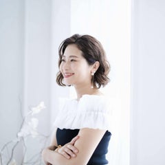 神谷理恵｜映えるSNSメイク講師｜ビジュアルプロデューサー｜沖縄ヘアメイク｜インスタ講座｜メイクレッスンのプロフィール