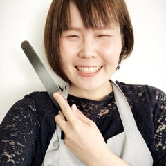 西岡詩織｜ナッペと絞りのケーキ教室のプロフィール