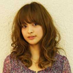 山本真奈美さんのプロフィールページ 山本真奈美さんのプロフィールページ