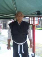 お祓い芸人尚休
